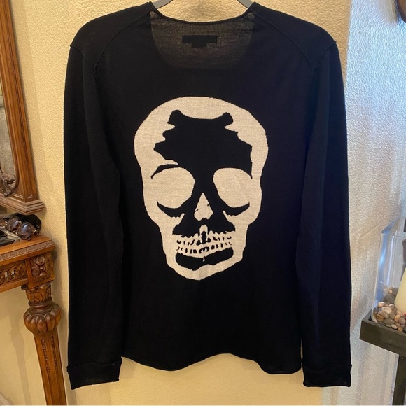 ZADIG & VOLTAIRE Women Black 100% Merino Wool Skull Graphic Sweater Size Medium - Picture 1 of 7